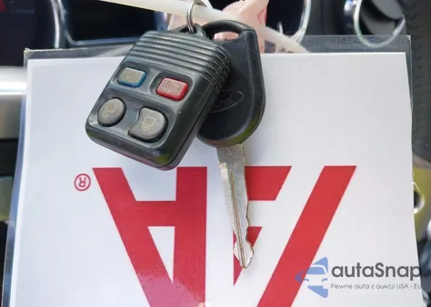 2007 Ford Mustang V6 Deluxe/V6 Premium from USA, damaged, VIN 1ZVFT84N375329694